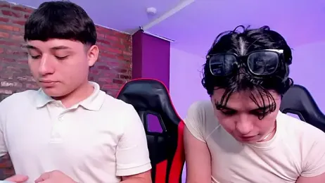 HotThreesoome stripchat stream image