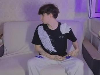 drinklinov chaturbate stream image, 03.04.2026 15:00