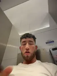 liam_bronw stripchat stream image