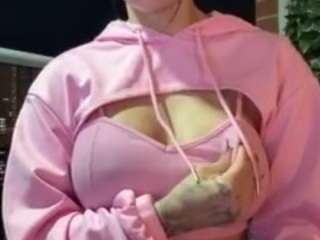 sarahpeterson camsoda stream image