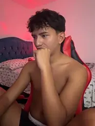 Leonarrrd_01 stripchat stream image, 08.04.2026 01:40