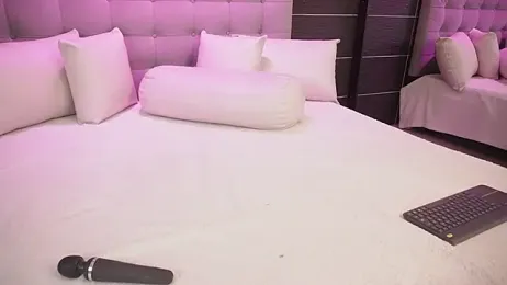 BellaLatinaTS stripchat stream image