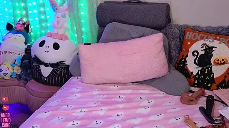 Angel-Lewd-Cake stripchat stream image