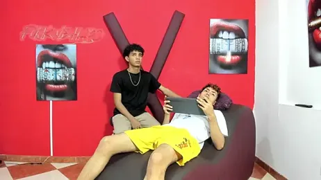 VERY_HOT_GUYS stripchat stream image