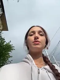 DollyTall stripchat stream image