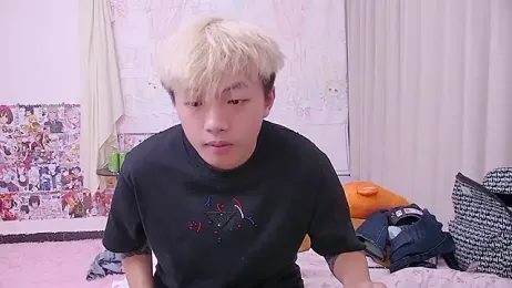 Chocolates-001 stripchat stream image