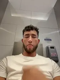 liam_bronw stripchat stream image