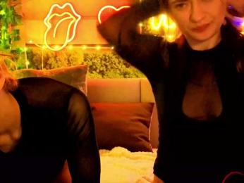 2Laski2 bongacams stream image