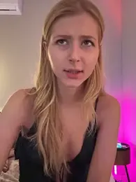 LunaRase stripchat stream image, 17.04.2026 05:30