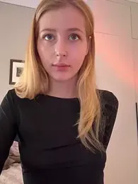 LunaRase stripchat stream image, 17.04.2026 05:30