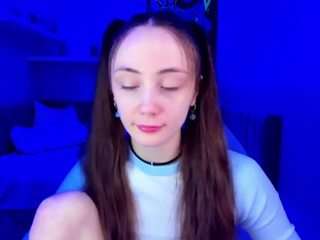 lexi-split camsoda stream image