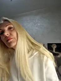Monna stripchat stream image, 18.04.2026 17:00