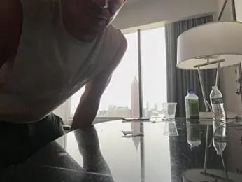 trash4cash stripchat stream image, 18.04.2026 21:00