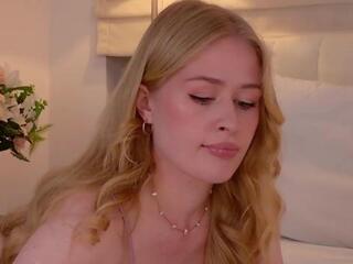 Juliajae flirt4free stream image