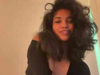 mriea_ chaturbate stream image, 20.04.2026 03:50