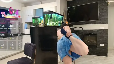 Layla- stripchat stream image