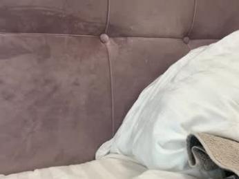 angel_isia chaturbate stream image, 26.04.2026 07:20