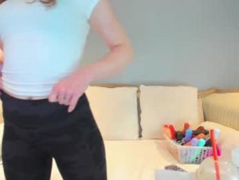 eatmygingersnapps chaturbate stream image, 25.03.2025 14:00