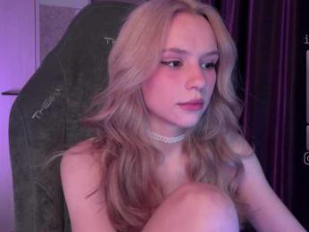 fymryn bongacams stream image