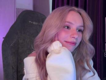 fymryn bongacams stream image