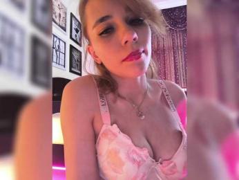 Kityteen bongacams stream image