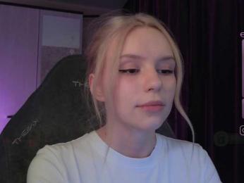 fymryn bongacams stream image