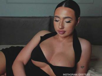 qsstess bongacams stream image