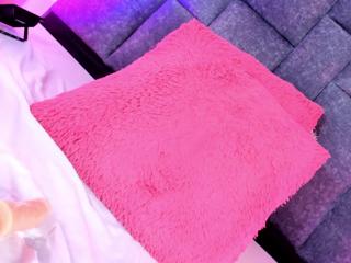 Linda Fosterr flirt4free stream image