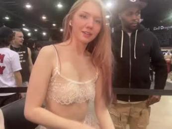 eve003300 chaturbate stream image, 11.04.2025 22:10