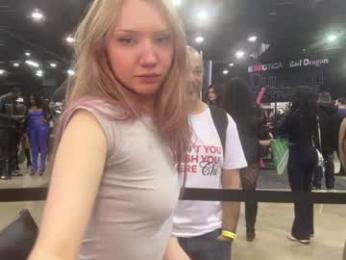 eve003300 chaturbate stream image, 11.04.2025 22:10