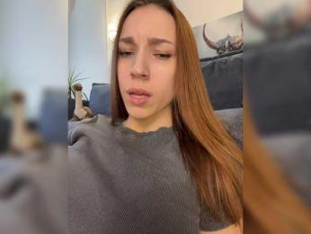 avolood bongacams stream image