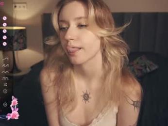 vivid_girls chaturbate stream image, 28.04.2025 20:10