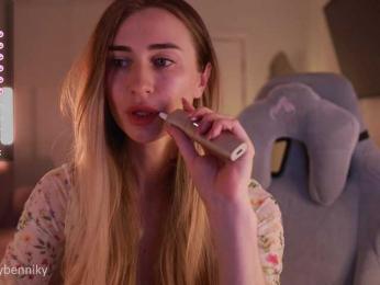 Coconutkitty bongacams stream image, 30.04.2025 15:30