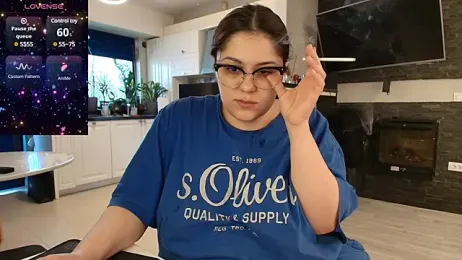 Layla- stripchat stream image, 07.02.2025 10:10