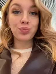 Sweet___Emily stripchat stream image, 07.02.2025 14:30