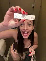 BelleLouiseVp stripchat stream image